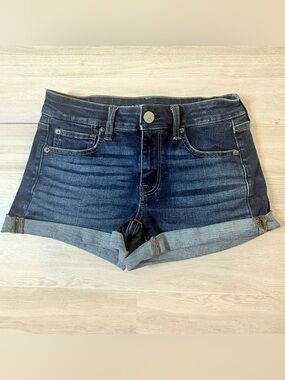 American Eagle Denim Shorts Super Stretch Low Rise Cuffed Dark Wash Size 4